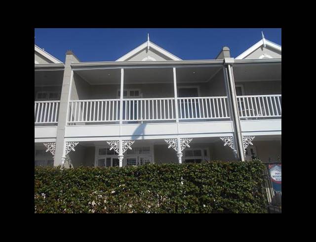 3 BEDROOM APARTMENT TO LET IN POINT WATERFRONT